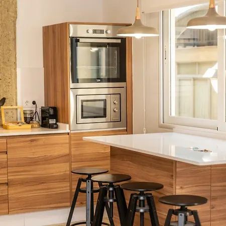 Luxury Soho By Nagoa Homes Apartment Malaga